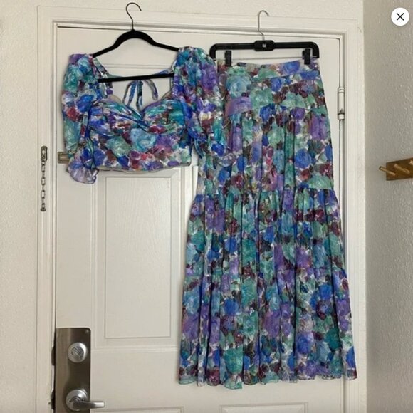 PatBO Blossom Crop Top & Maxi Skirt Set in Violet Floral Size 4 & Small - NWOT - Picture 5 of 6